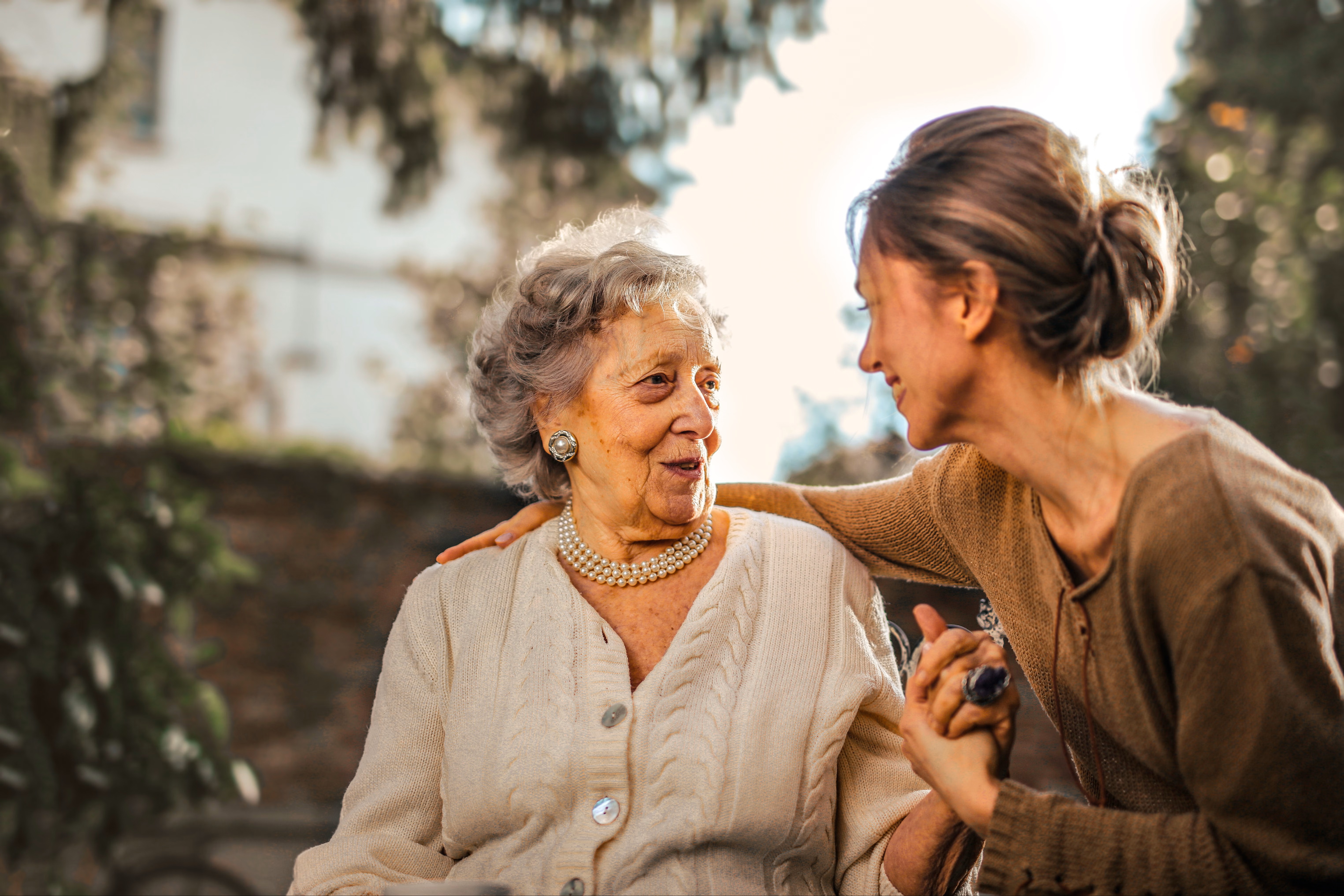 Dating a Ukrainian Elderly Caregiver: What to Expect image 0