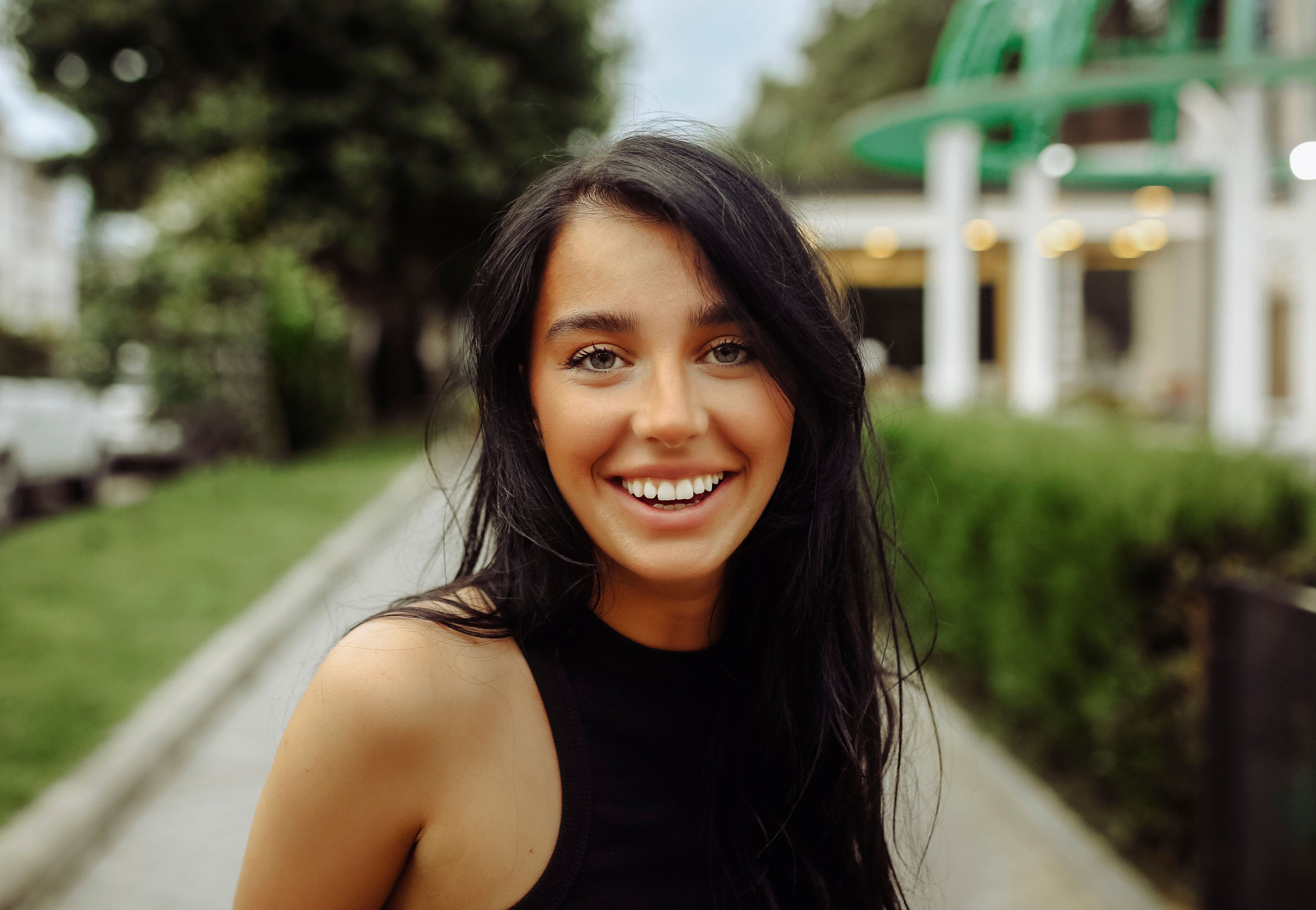 Dating a Ukrainian Woman Who Loves Jazz image 1