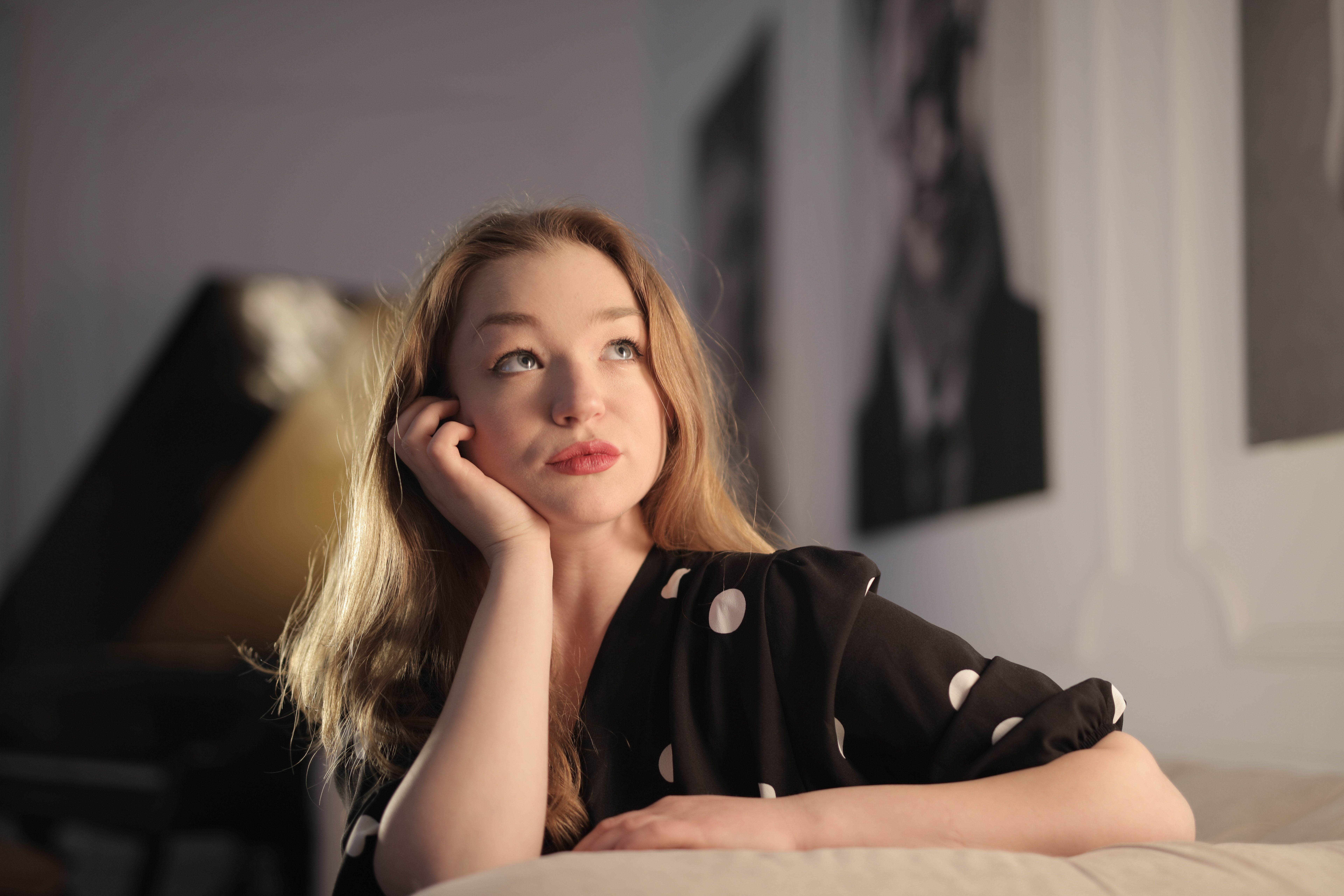Dating a Ukrainian Woman Who Loves Jazz image 2