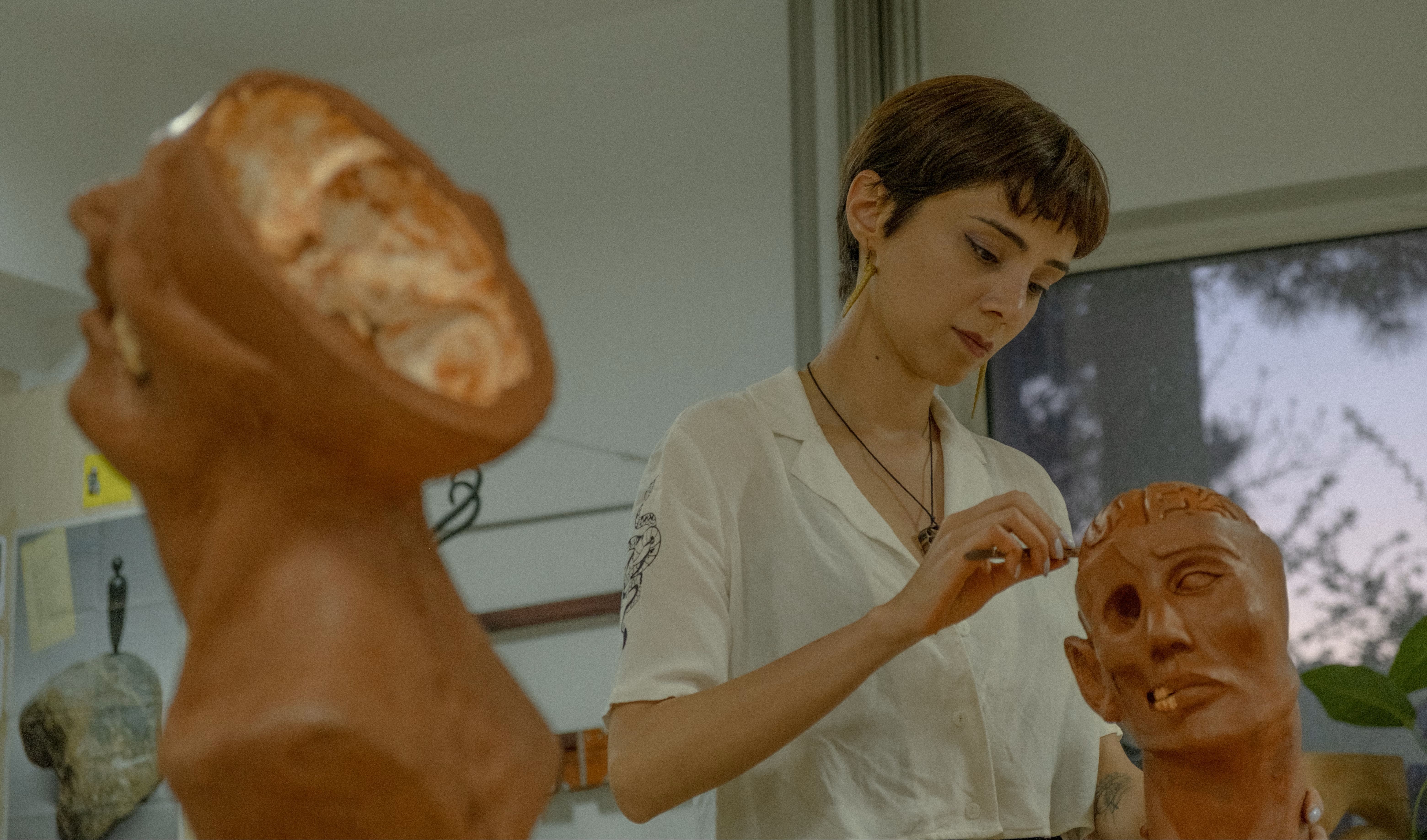 Dating a Ukrainian Sculptor: What to Expect image 0
