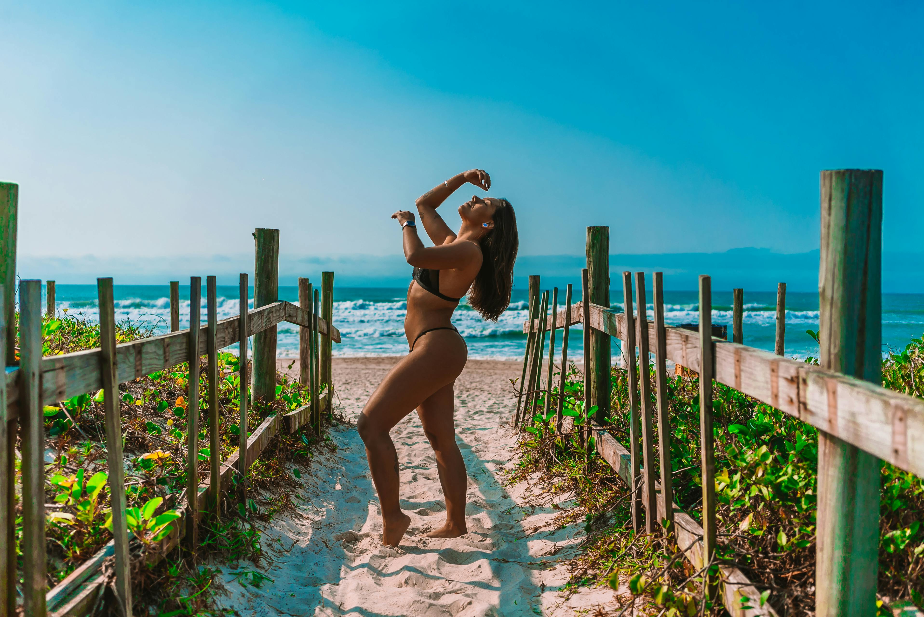The Art of Deep Talk: How to Move Past Small Talk in International Dating image 1