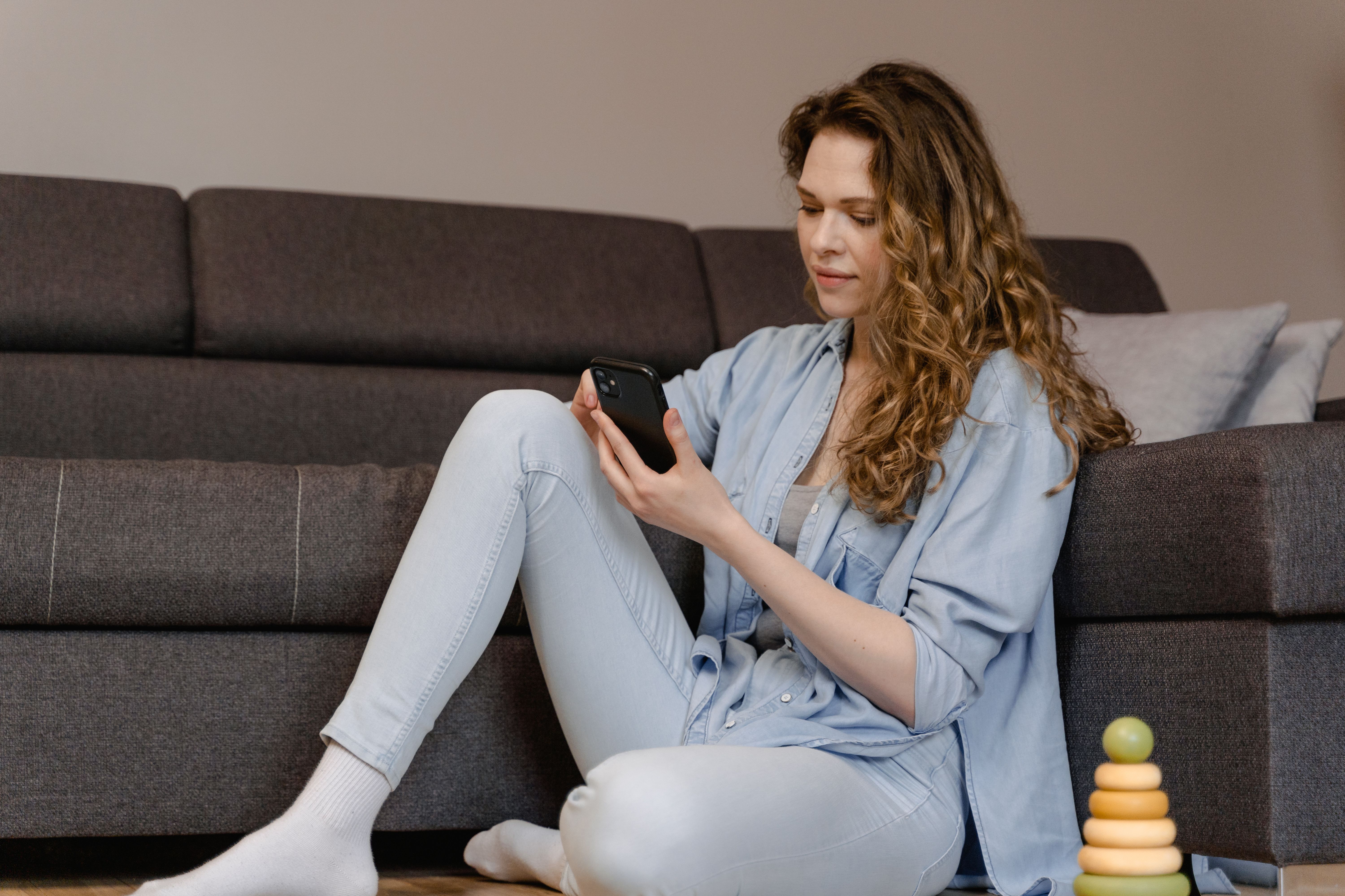 How to Prepare for a Video Date image 0