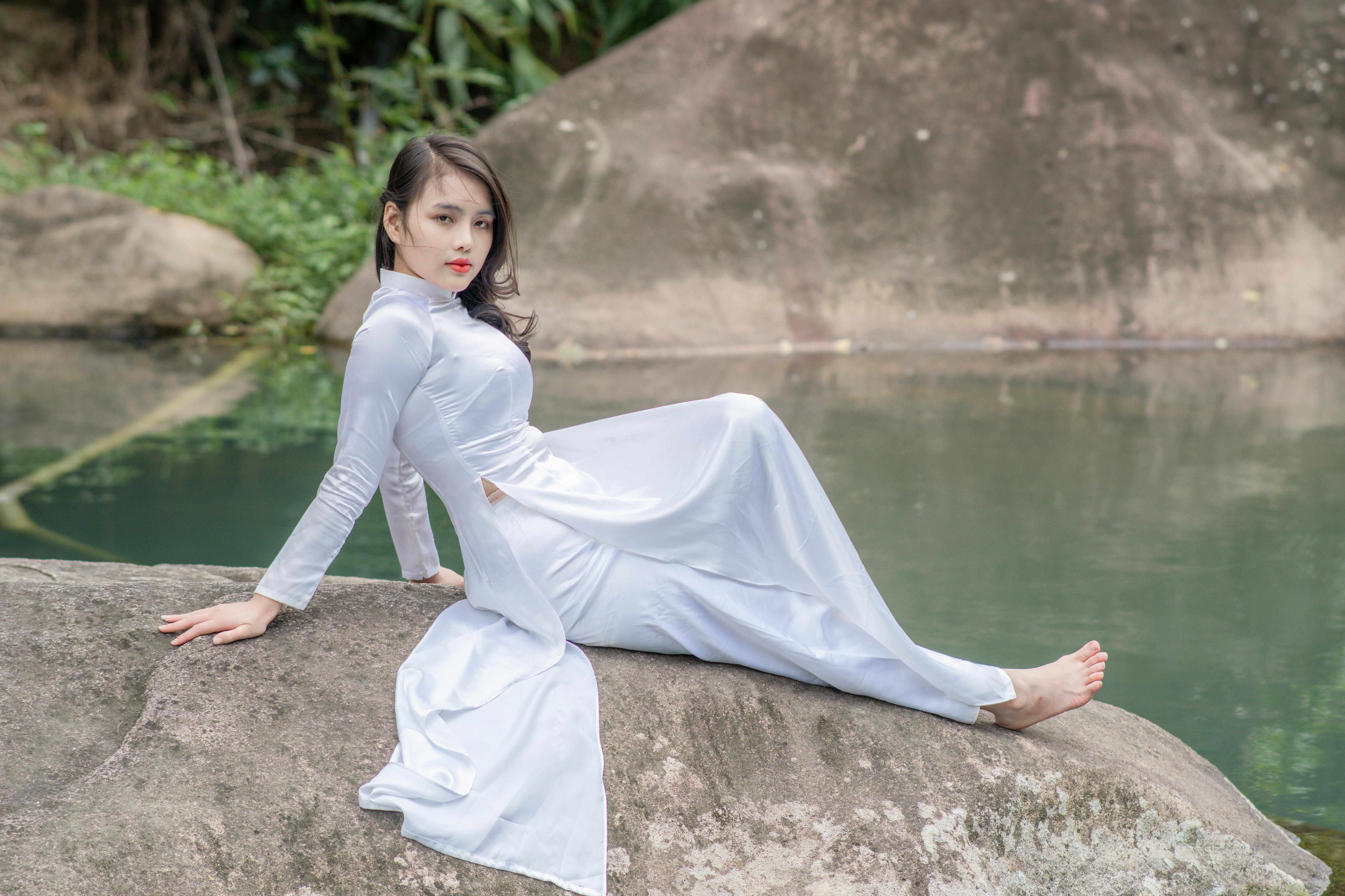 Dating Filipina Women: Culture, Relationships, and What to Expect image 0