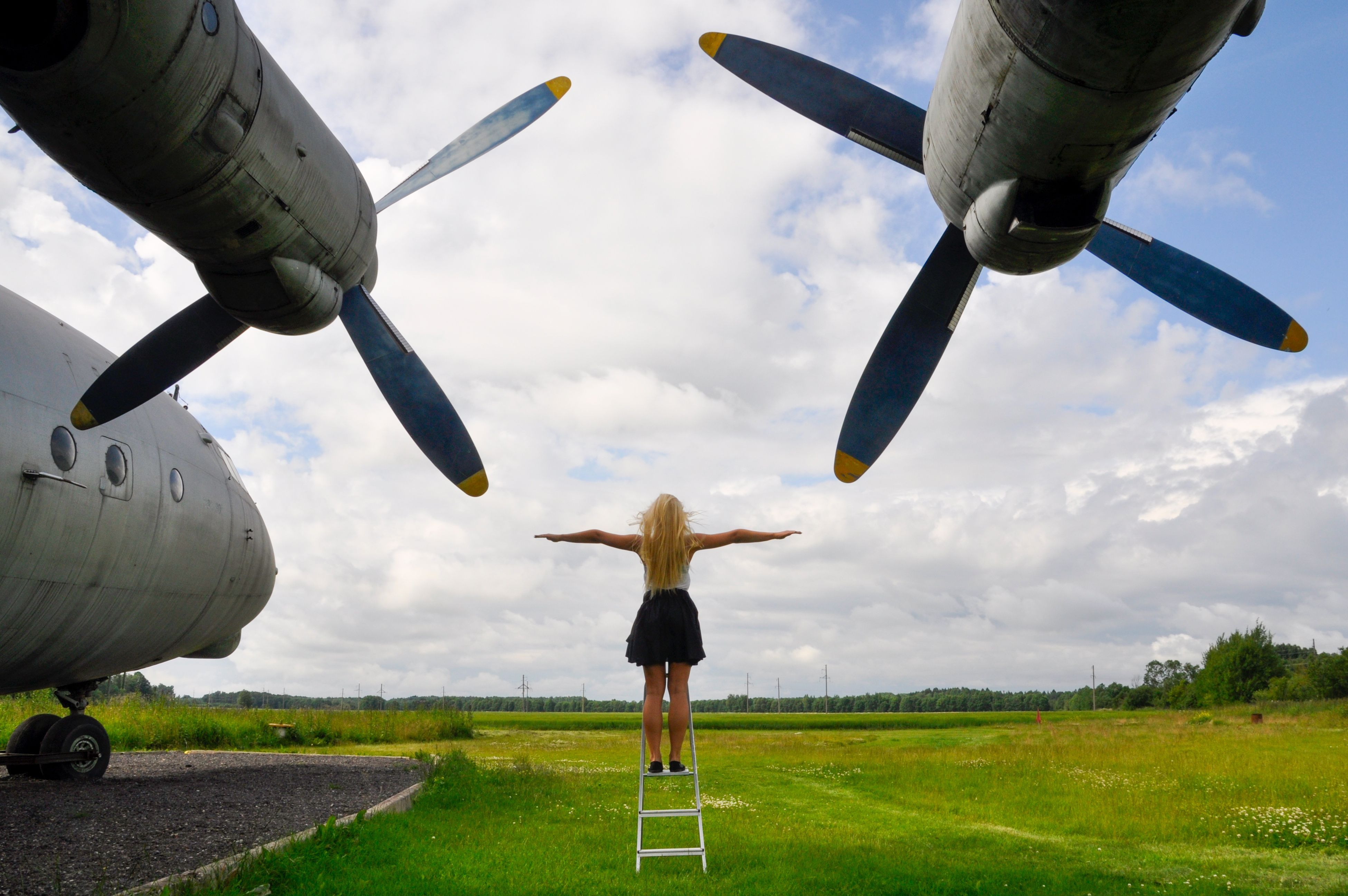 Dating a Ukrainian Pilot: What to Expect image 1