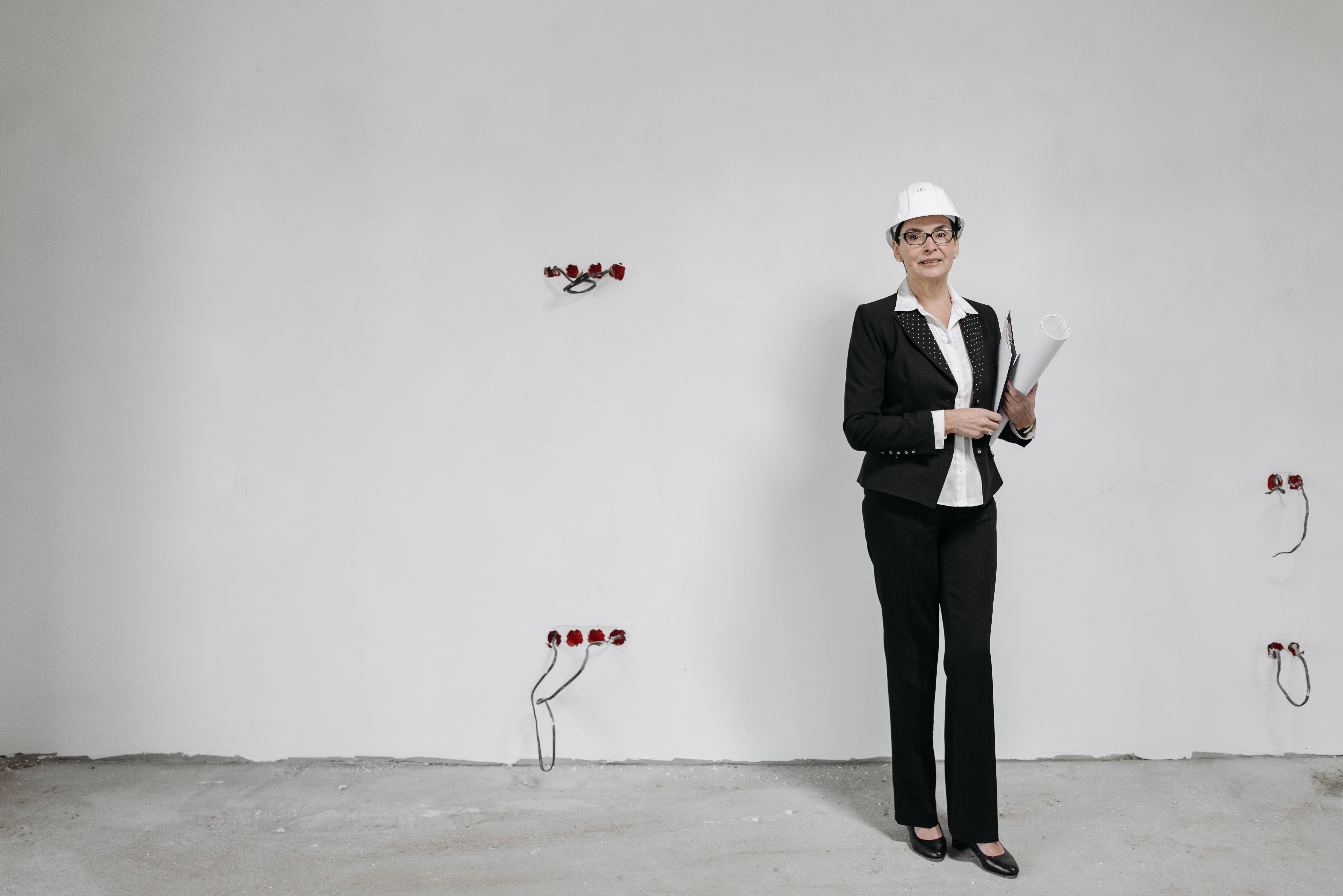 Dating a Ukrainian Electrician: What to Expect image 0