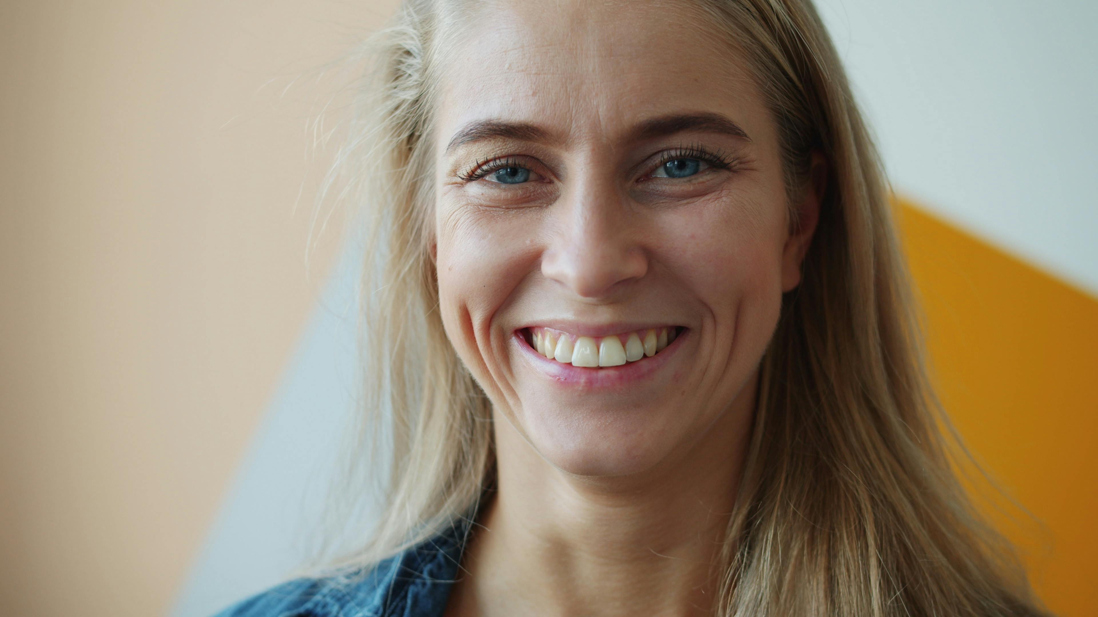 How to Keep a Woman Interested in Online Dating Long-Term image 2