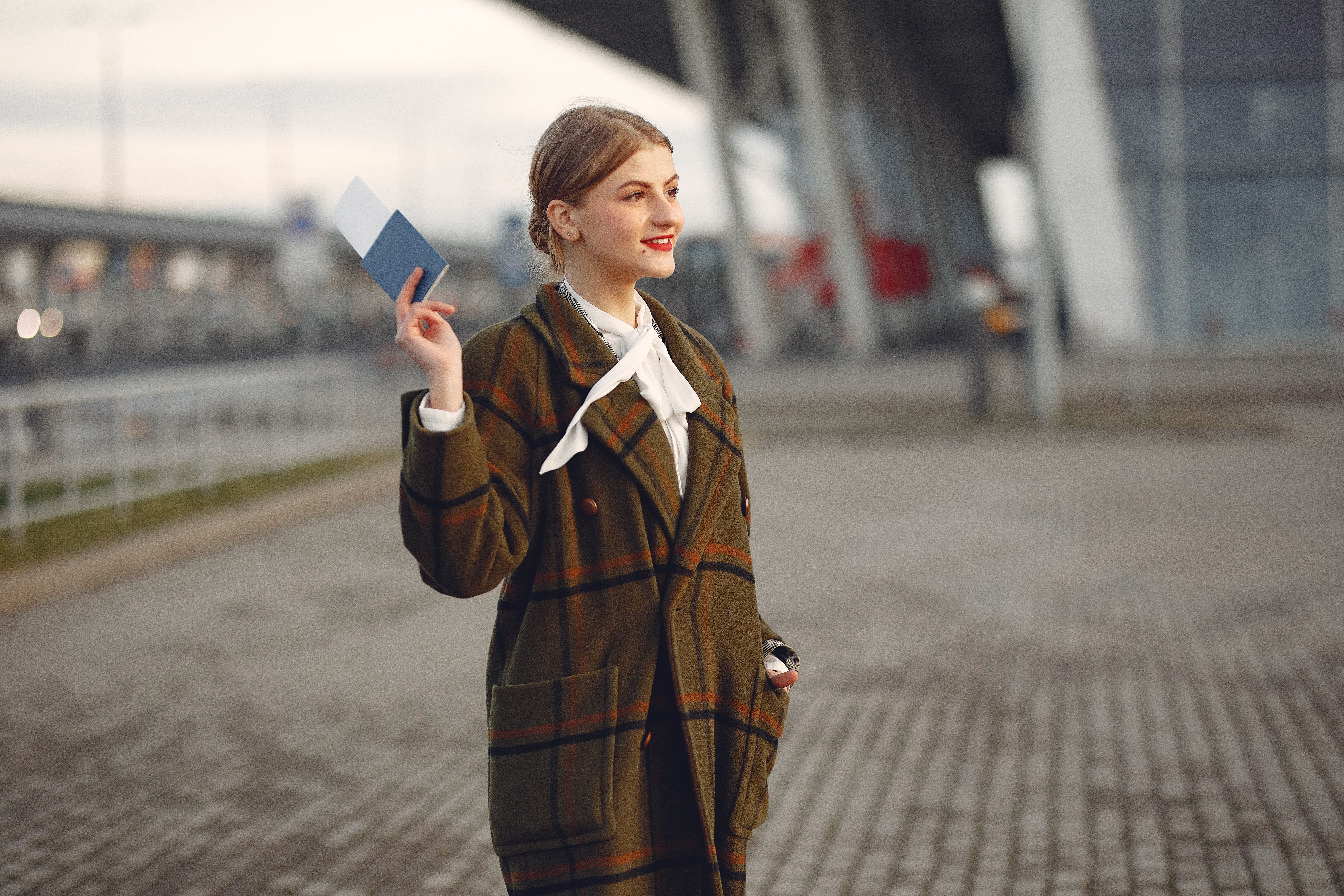 Dating a Ukrainian Flight Attendant: What to Expect image 0