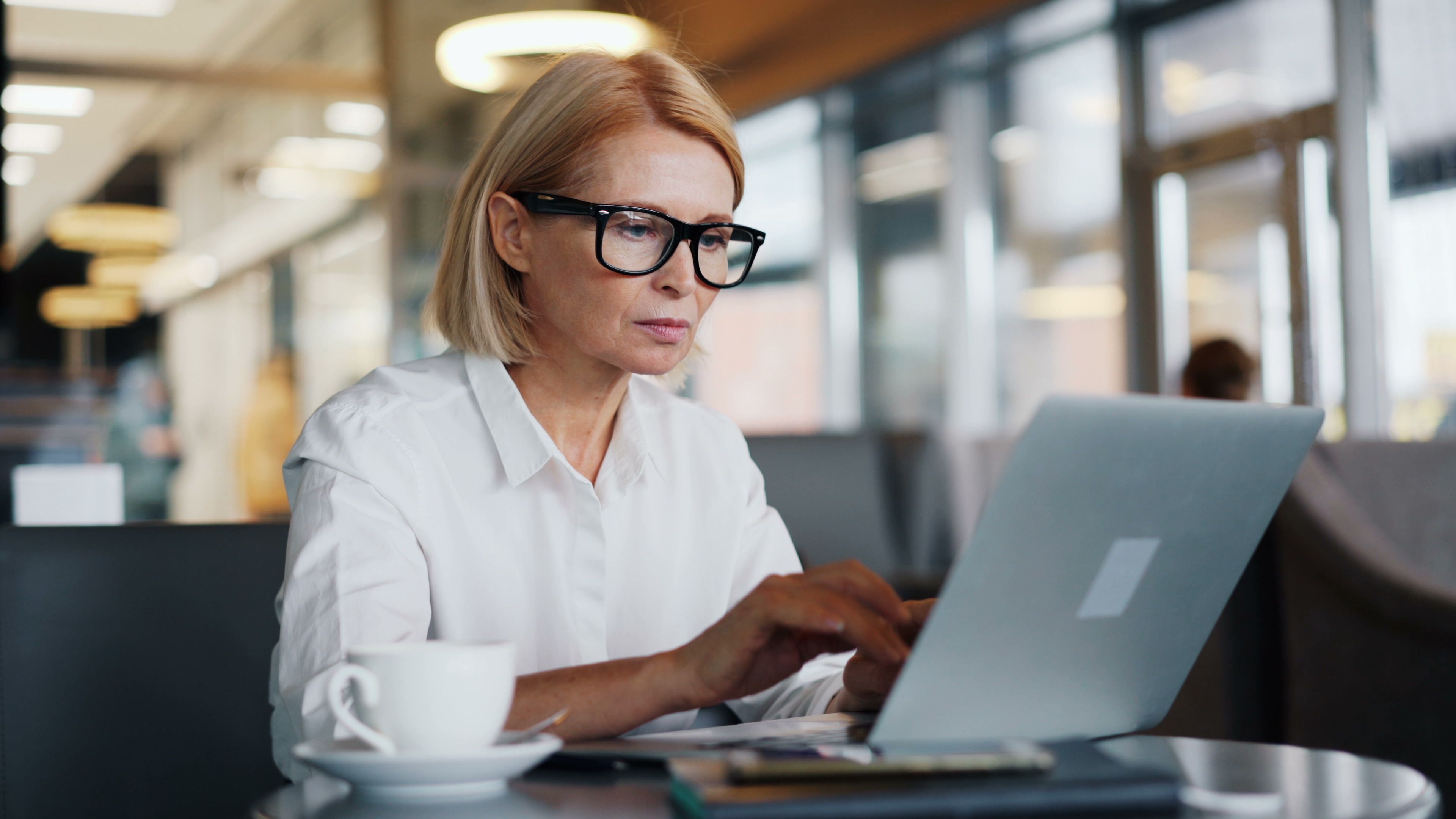 Dating a Ukrainian Accountant: What to Expect image 0