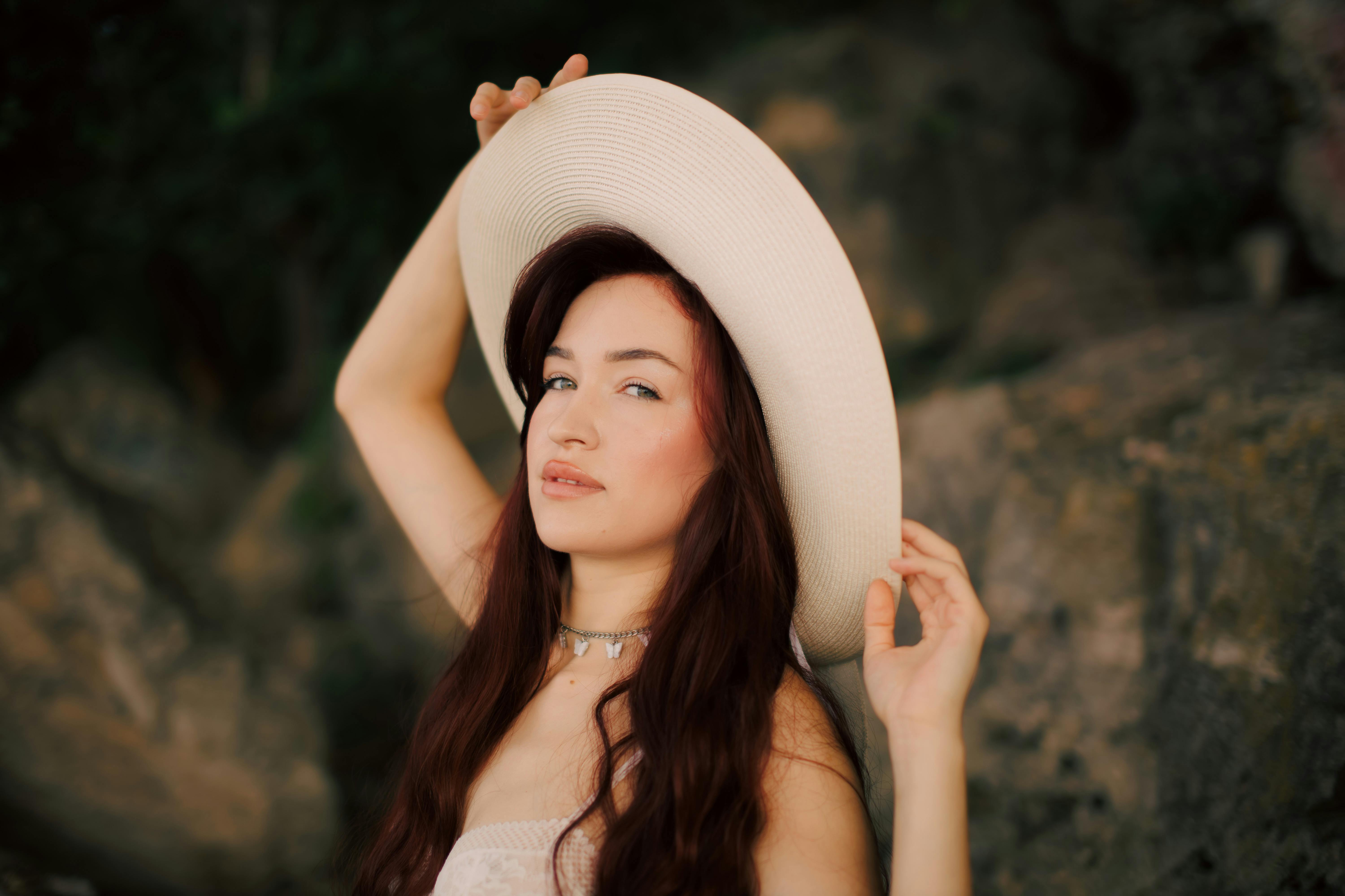 How to Build a Strong Emotional Connection in Online Dating image 1