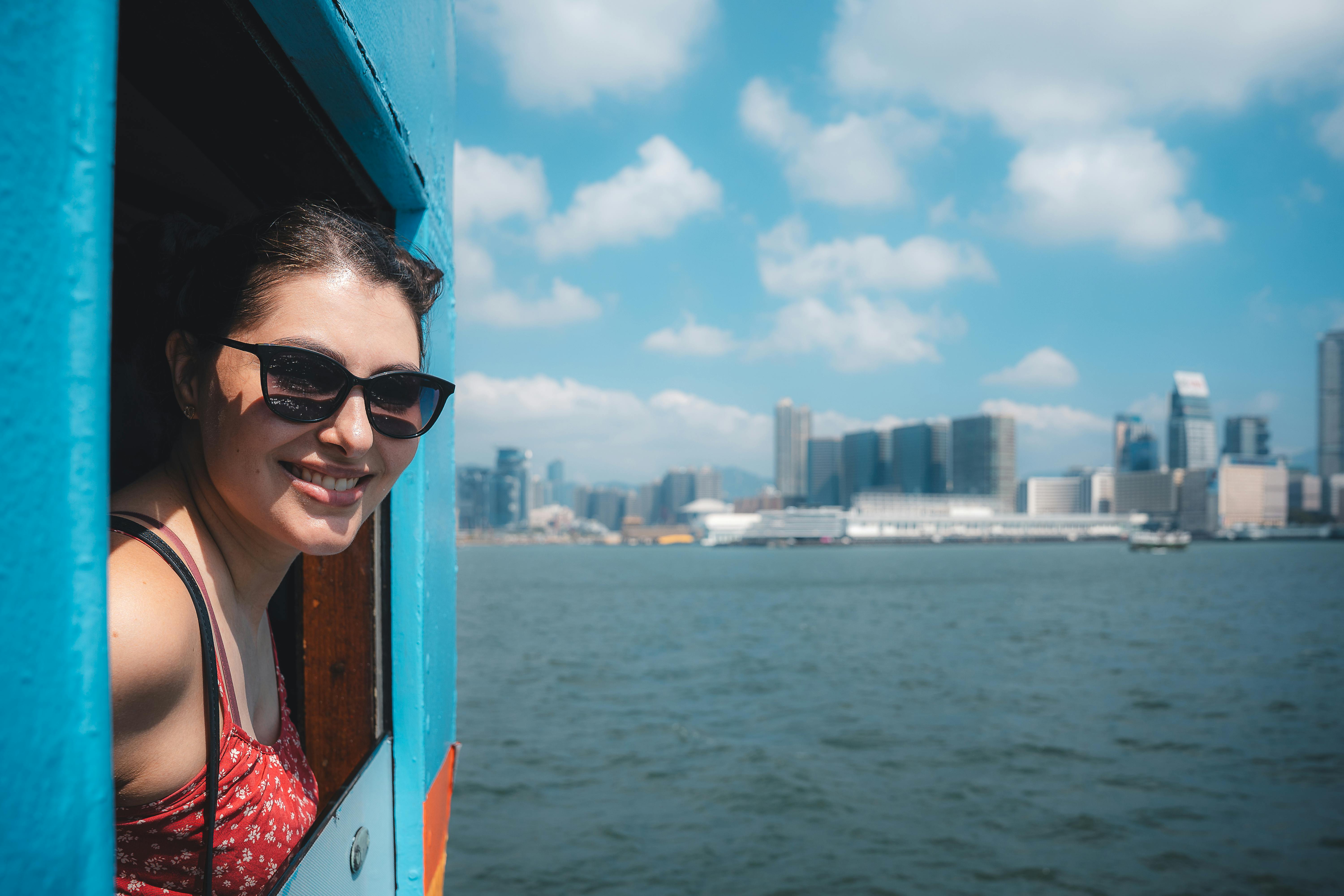 How to Stay Authentic While Dating Online image 0