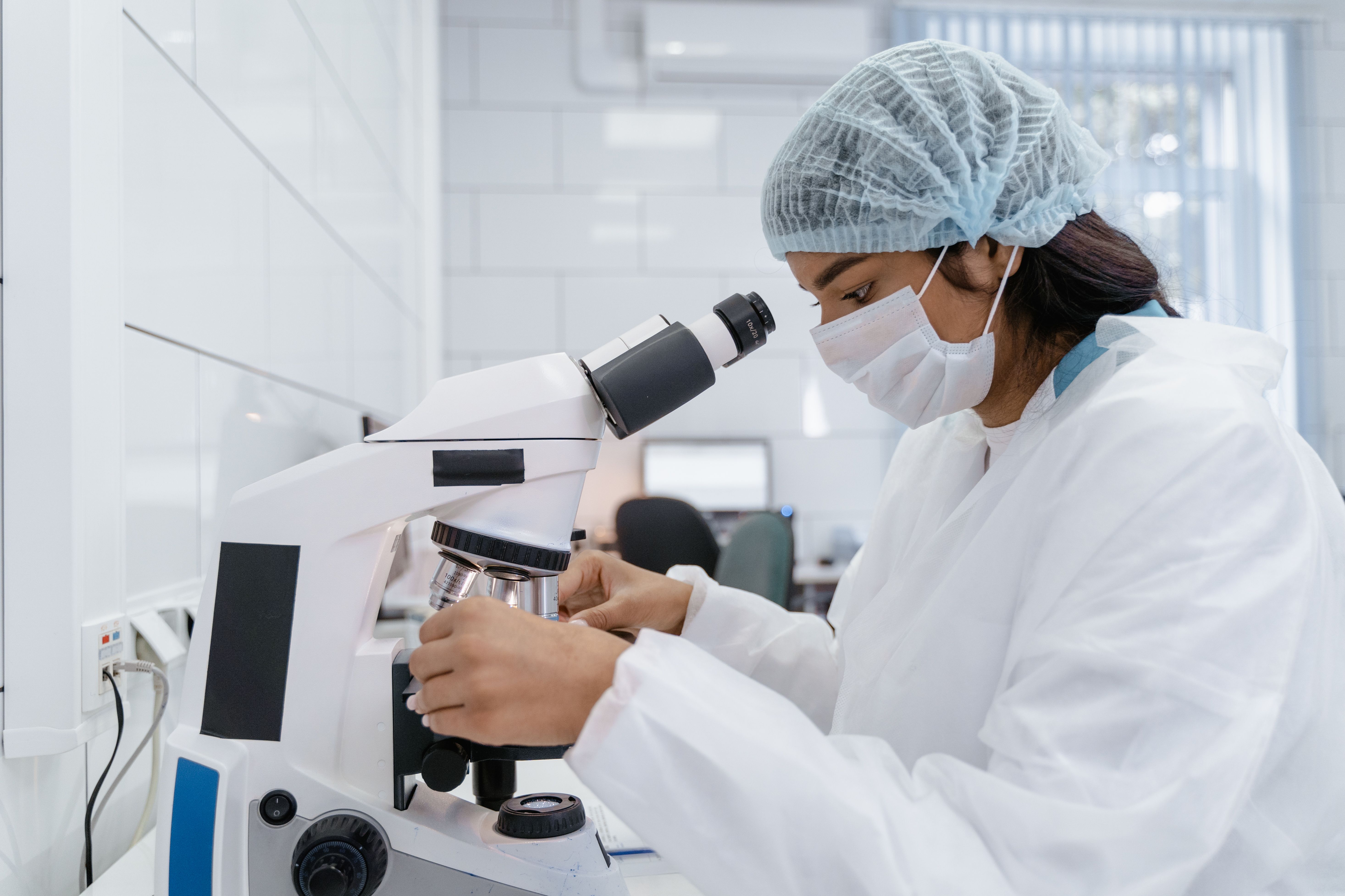 Dating a Ukrainian Medical Laboratory Technician: What to Expect image 2