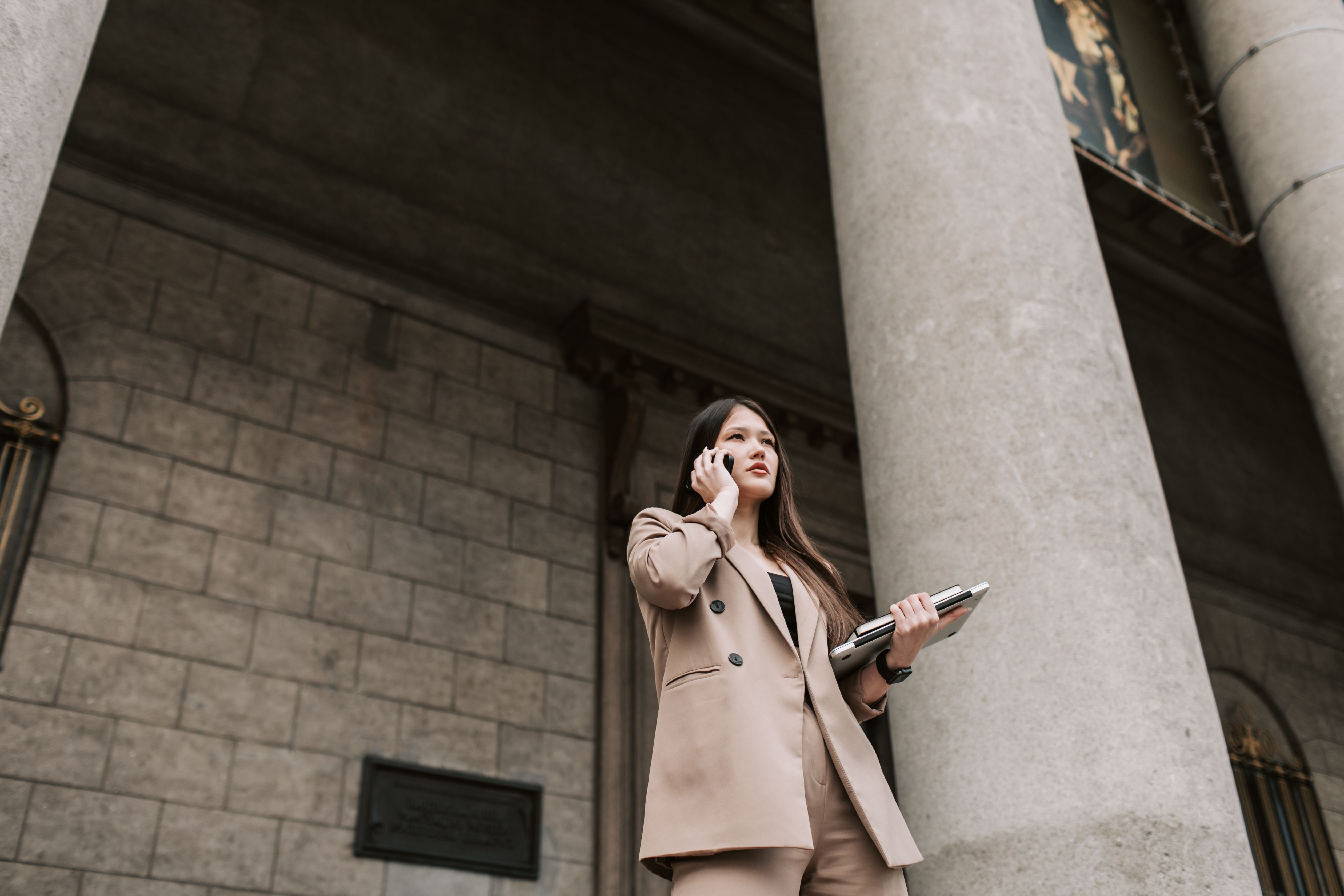 Dating a Ukrainian Lawyer: What to Expect image 0
