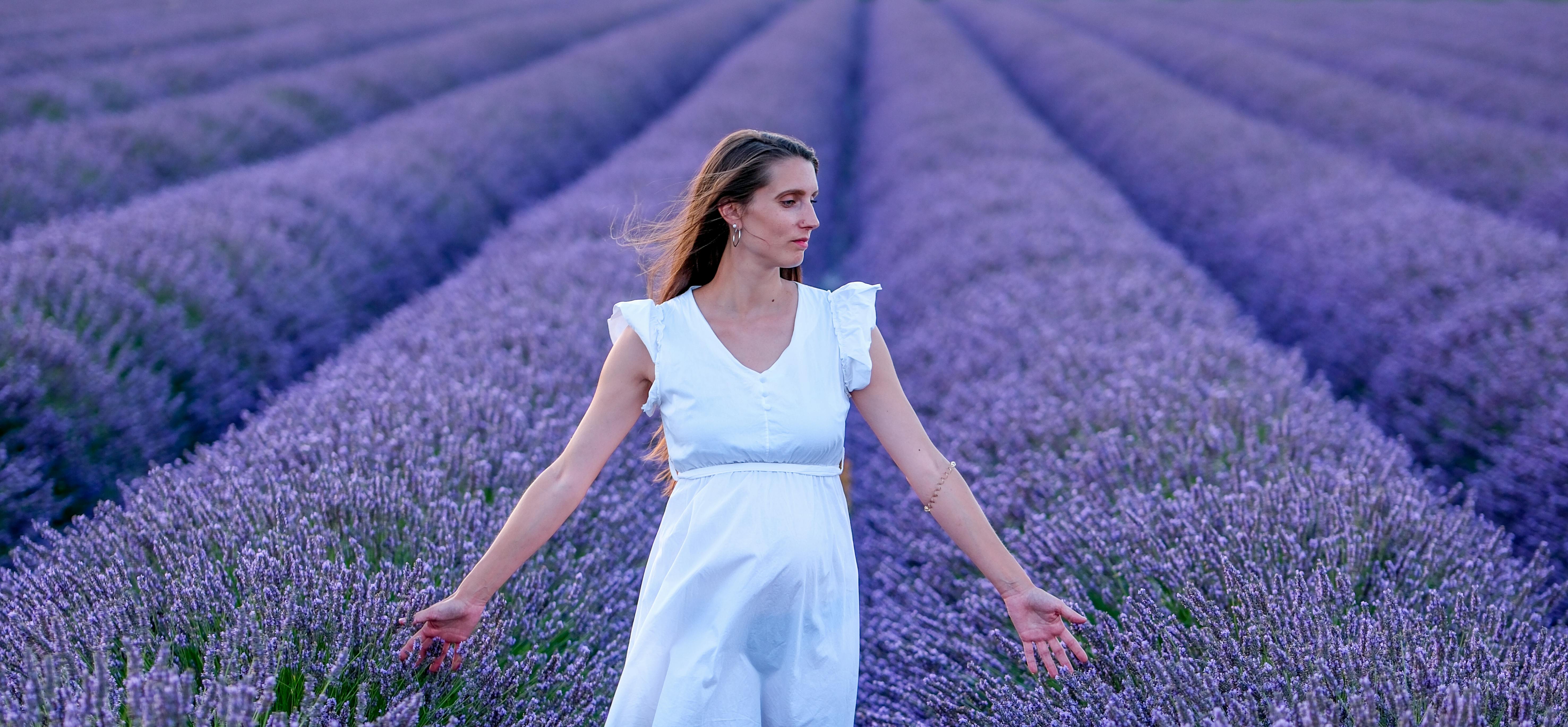 The Psychology Behind Emotional Connection in Dating image 0