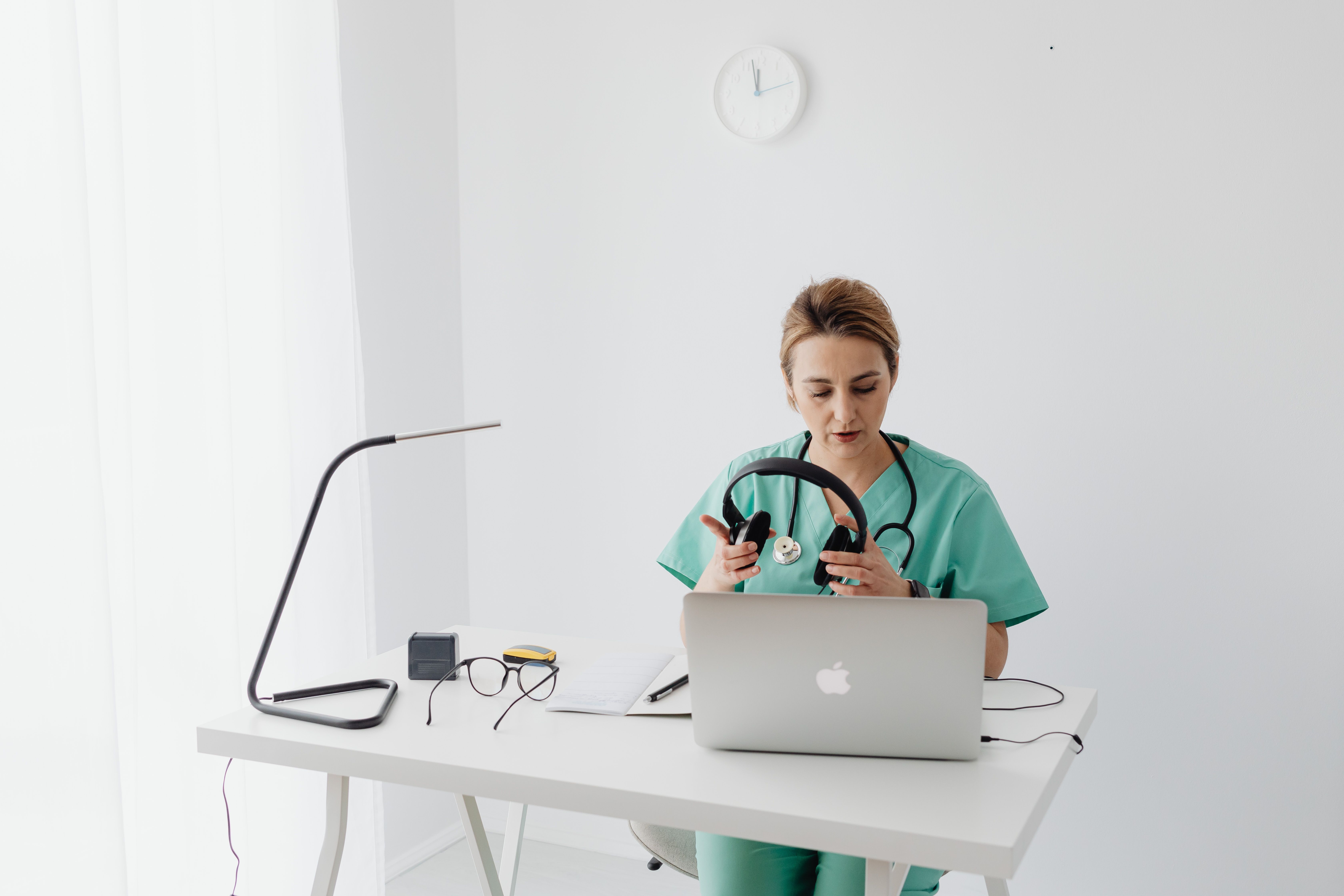 Dating a Ukrainian Audiologist: What to Expect image 1