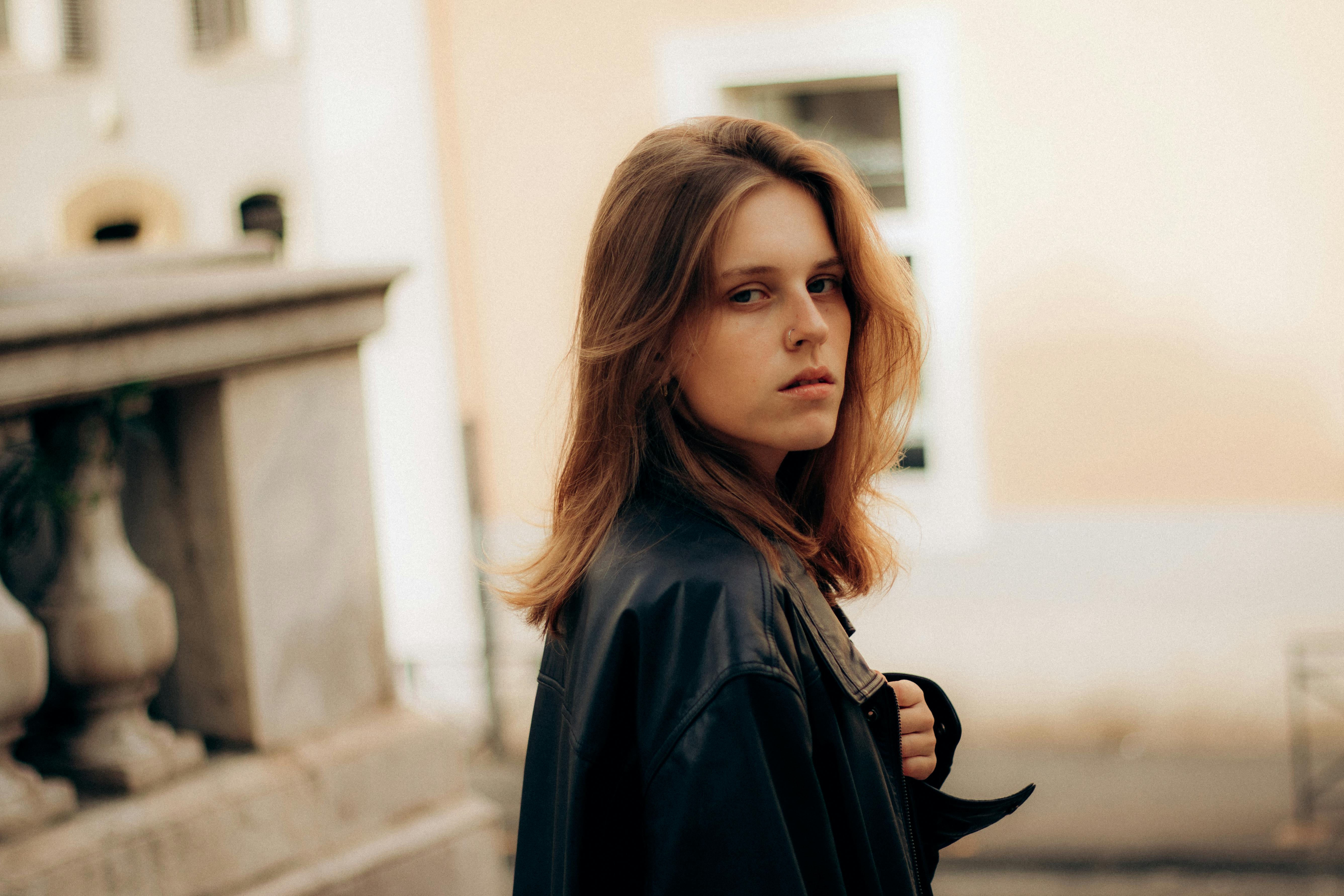 How to Build Trust and Attraction at the Same Time in Online Dating image 1