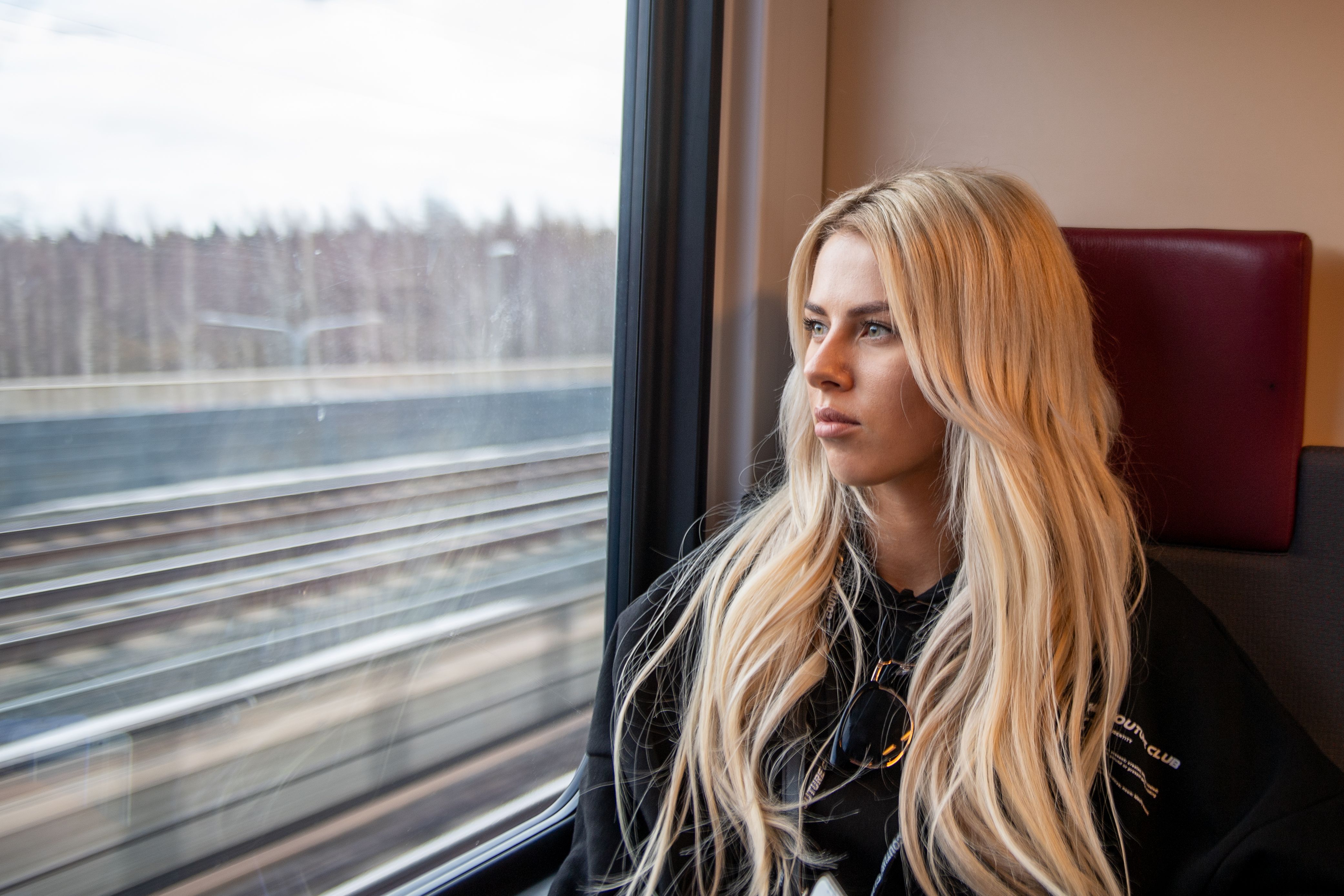How Long to Wait Before Meeting in Person image 0