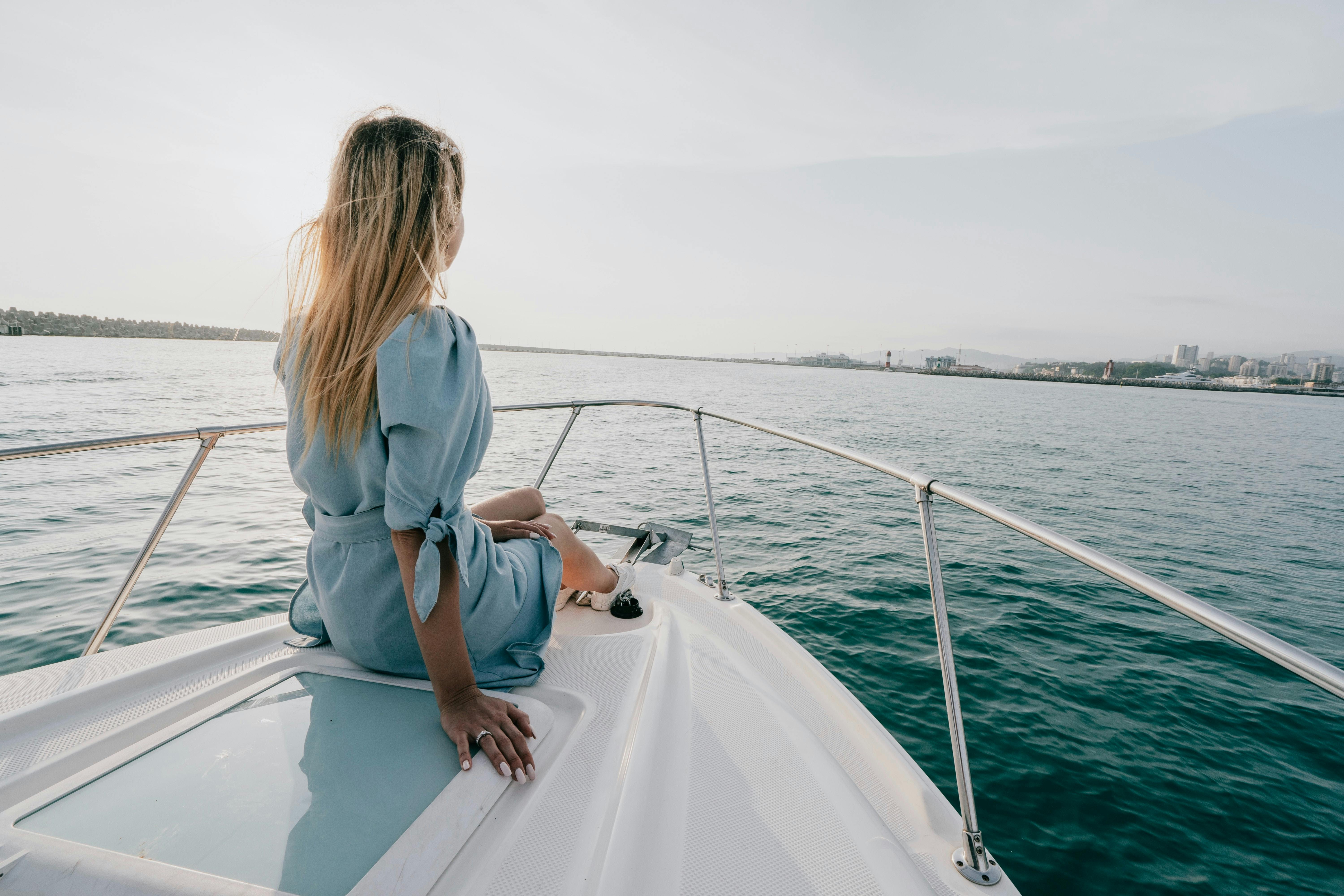 Why Over-Explaining Yourself Reduces Attraction in Online Dating image 2