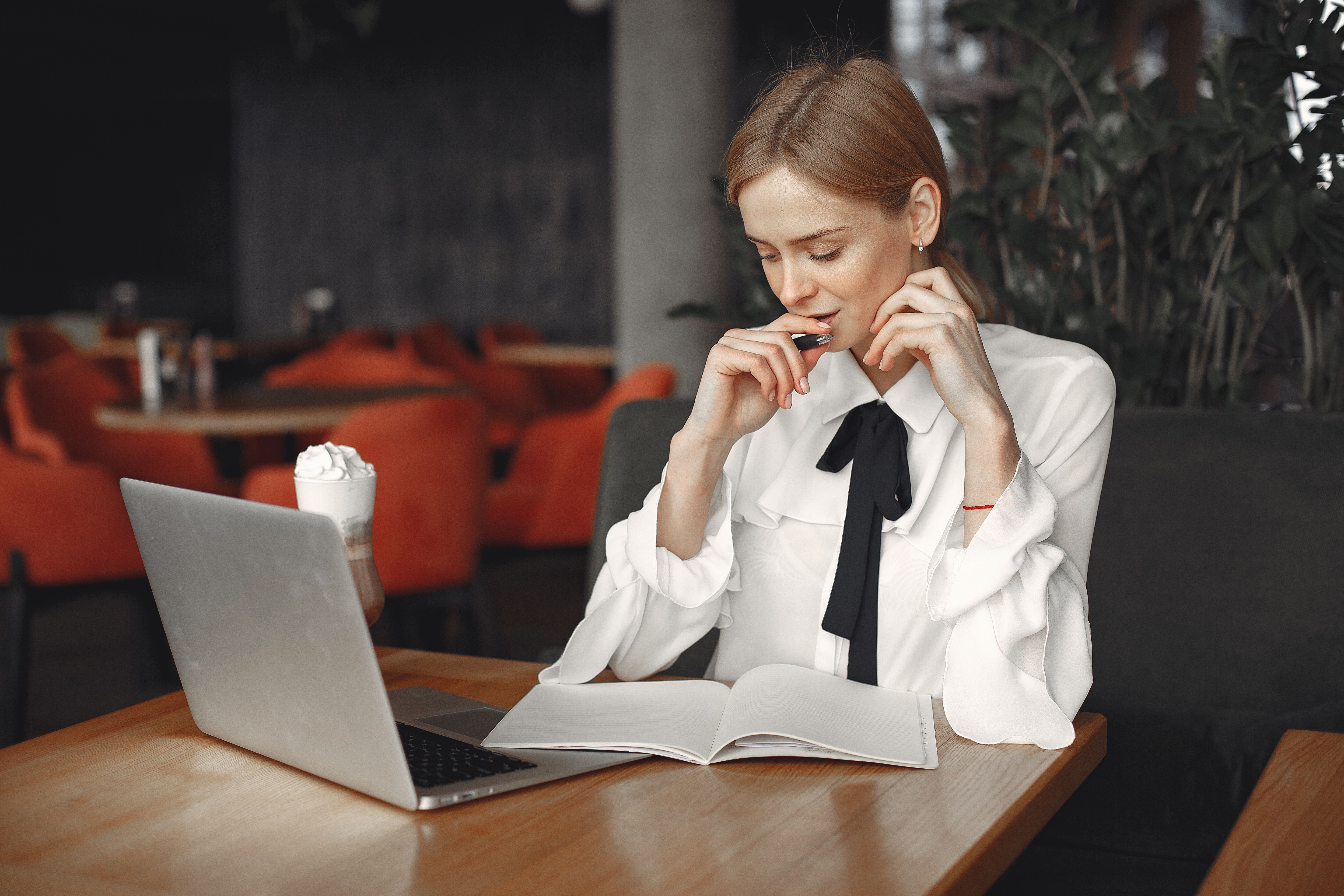 Dating a Ukrainian Woman Who Studied Abroad: What to Expect image 0
