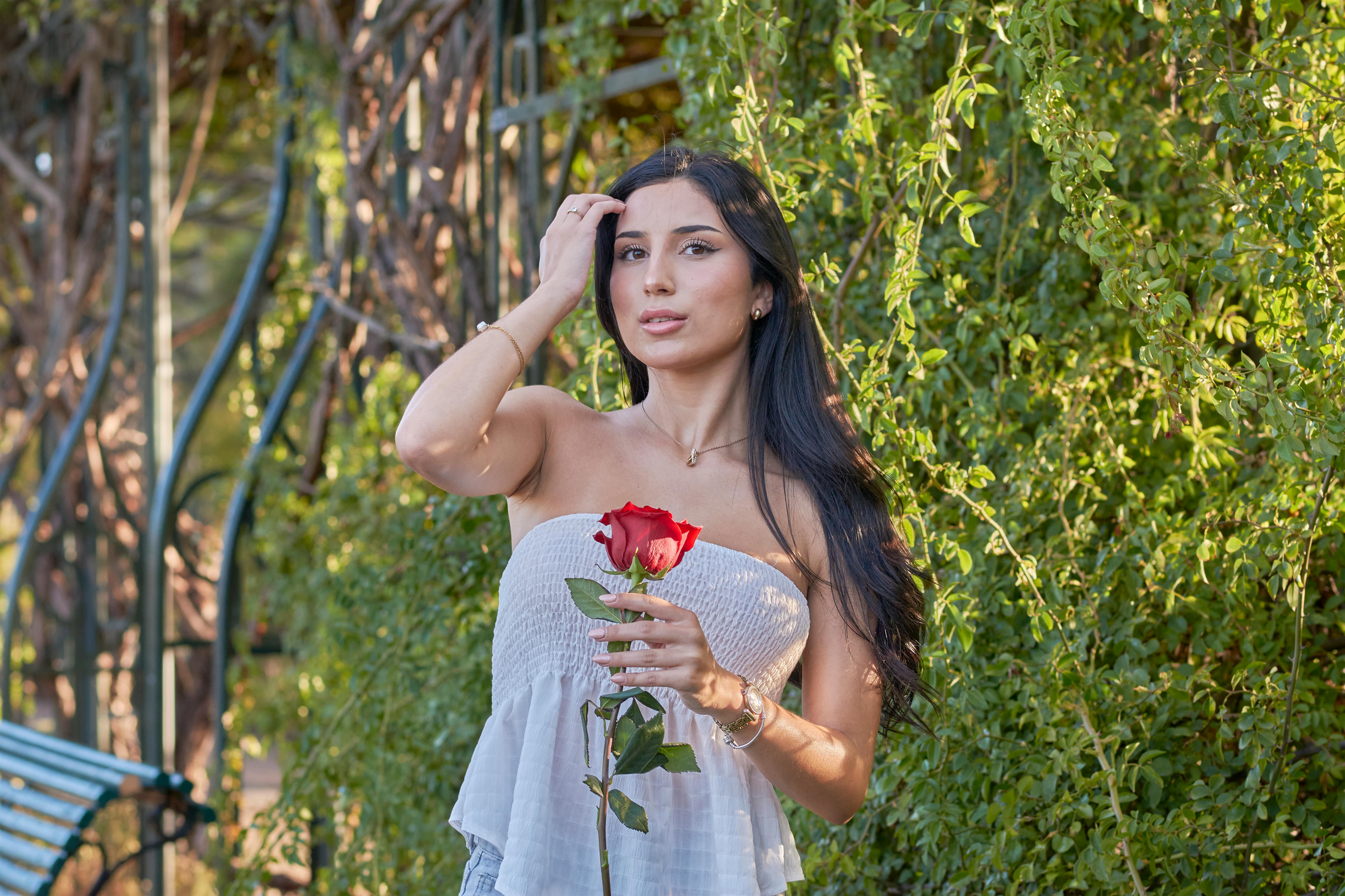 How to Keep Attraction Strong After the First Weeks of Online Dating image 2