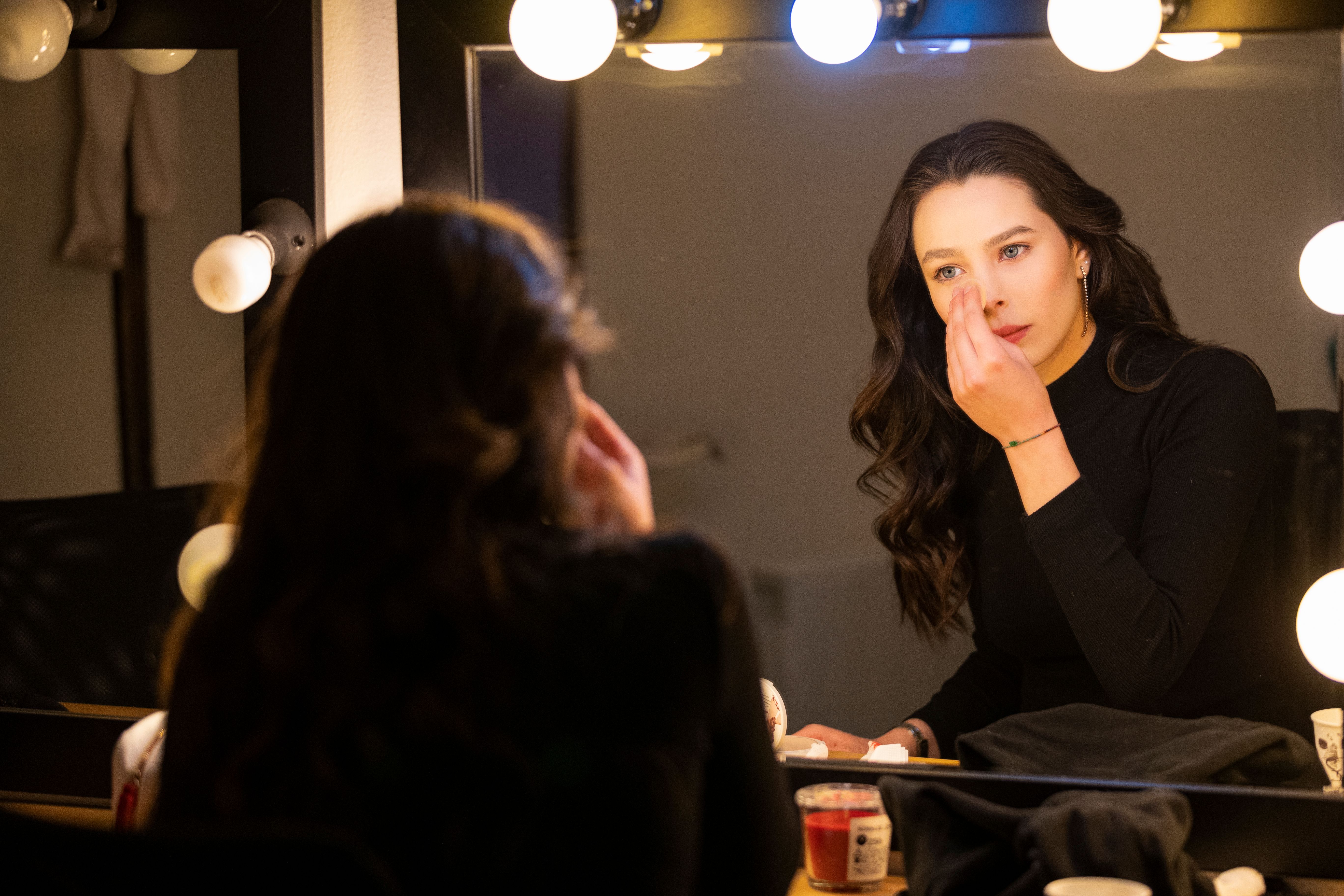 Dating a Ukrainian Makeup Artist: What to Expect image 2