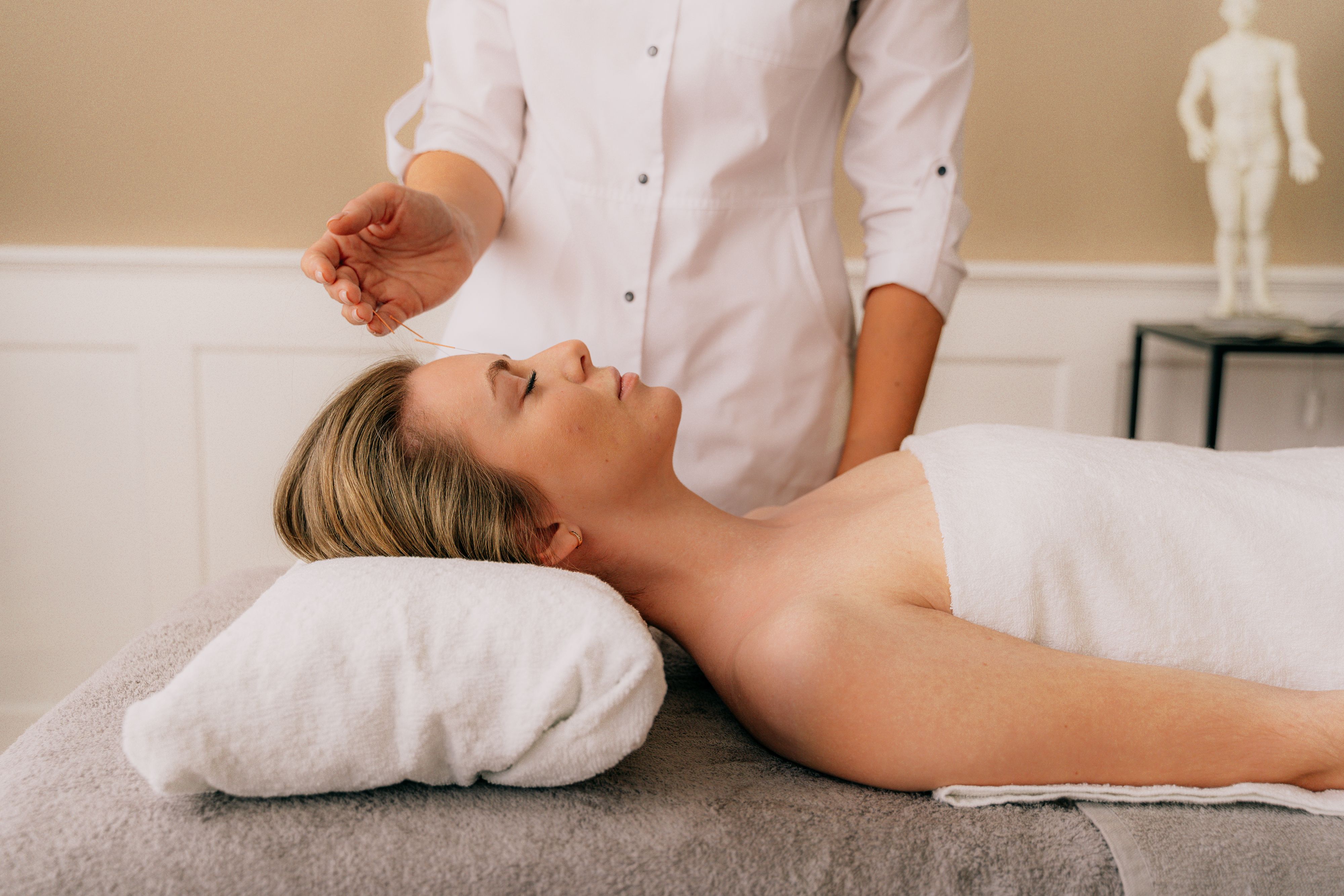 Dating a Ukrainian Acupuncturist: What to Expect image 1