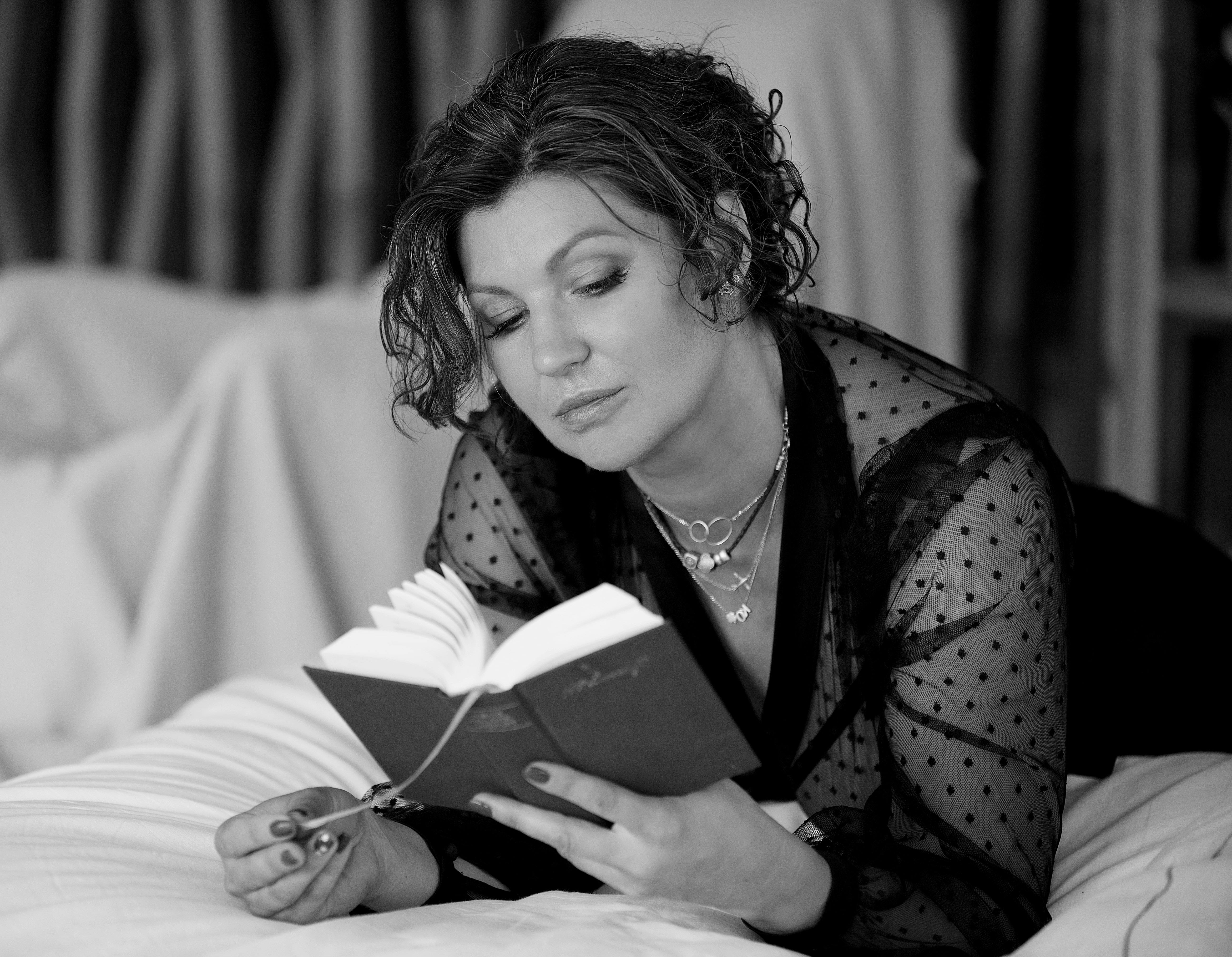 Conversation Starters for Couples: The Best Questions and Topics to Deepen Connection image 3