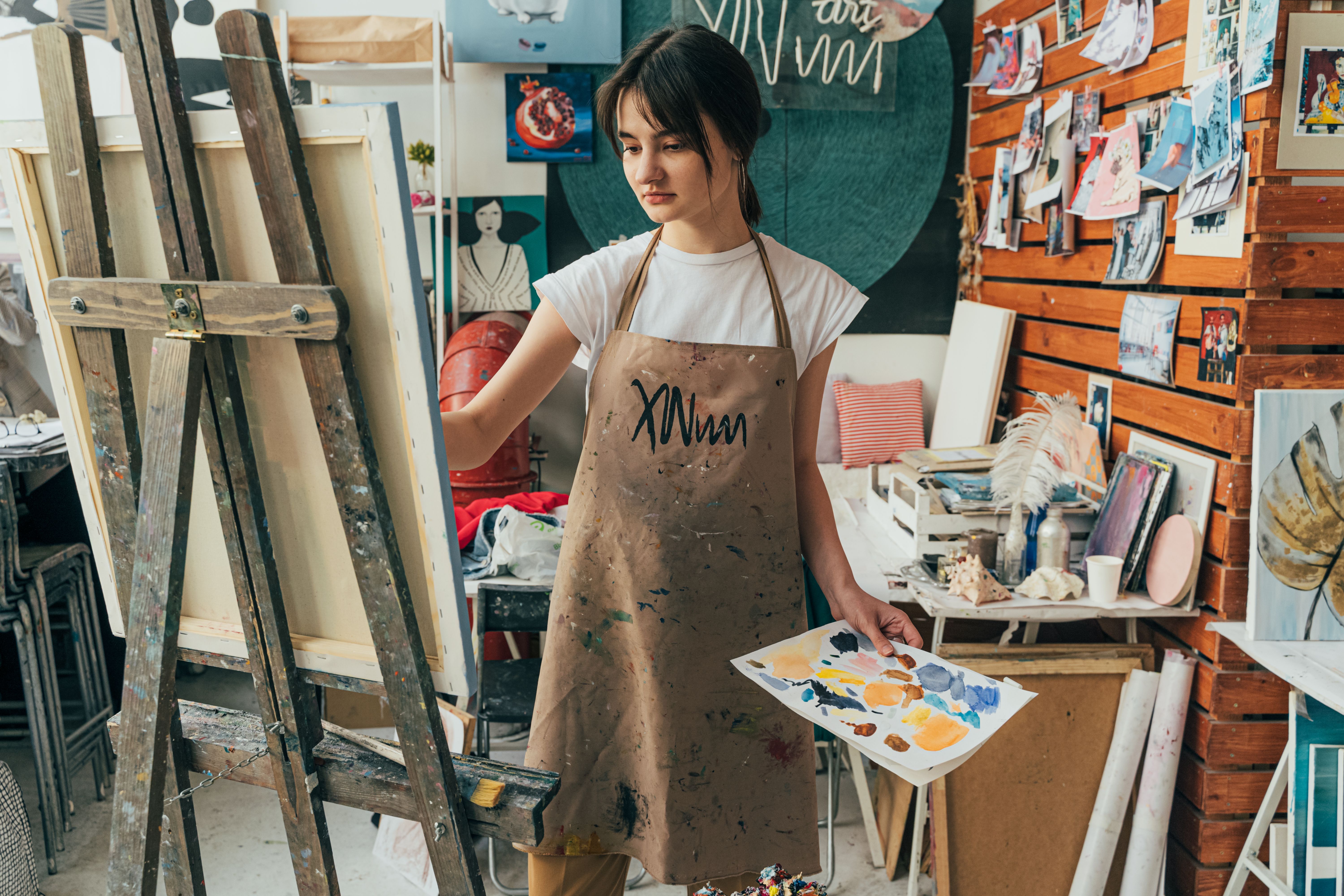 Dating a Ukrainian Woman Who Loves Painting image 1