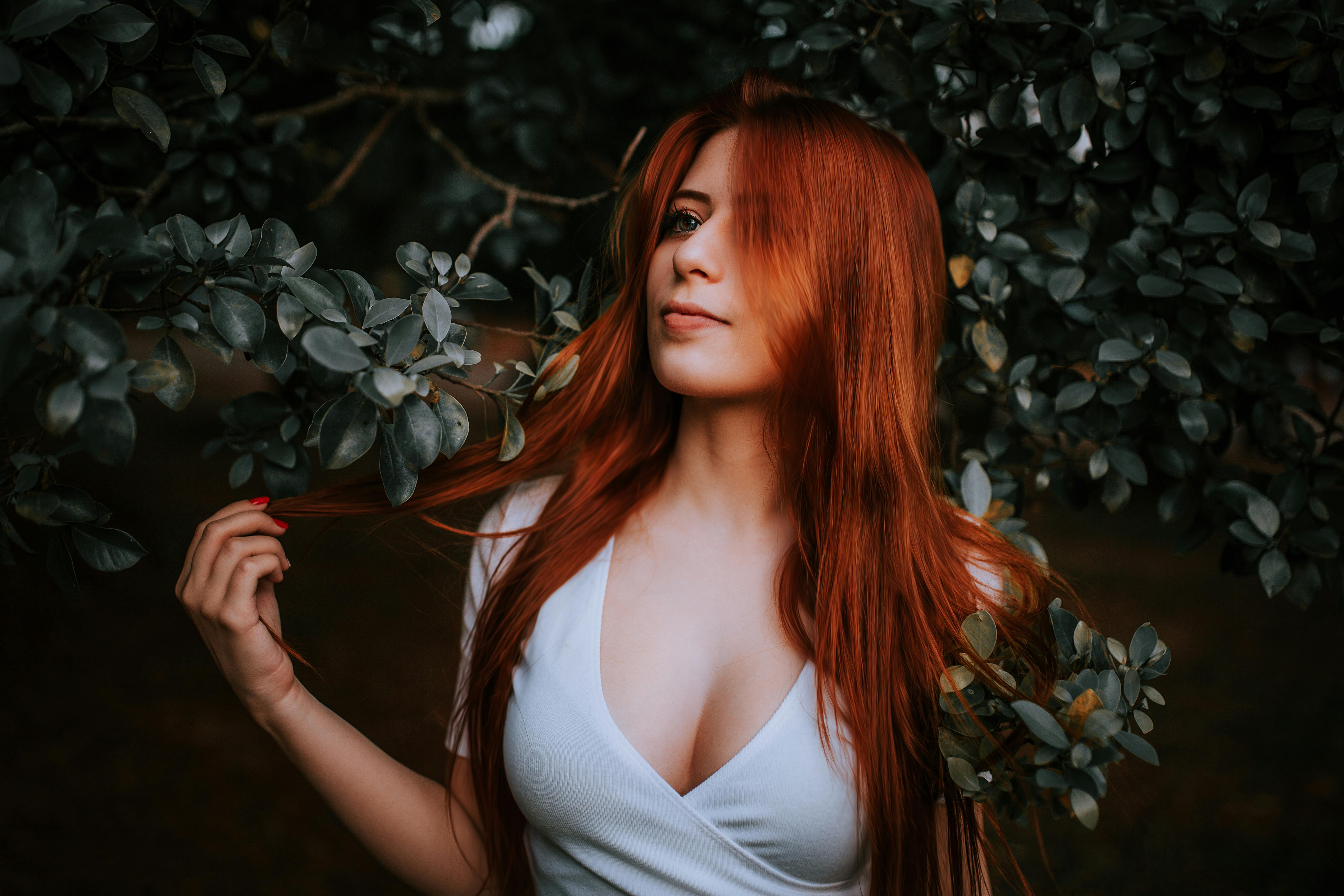 Why Daily “Routine Texting” Kills Attraction in Online Dating image 0
