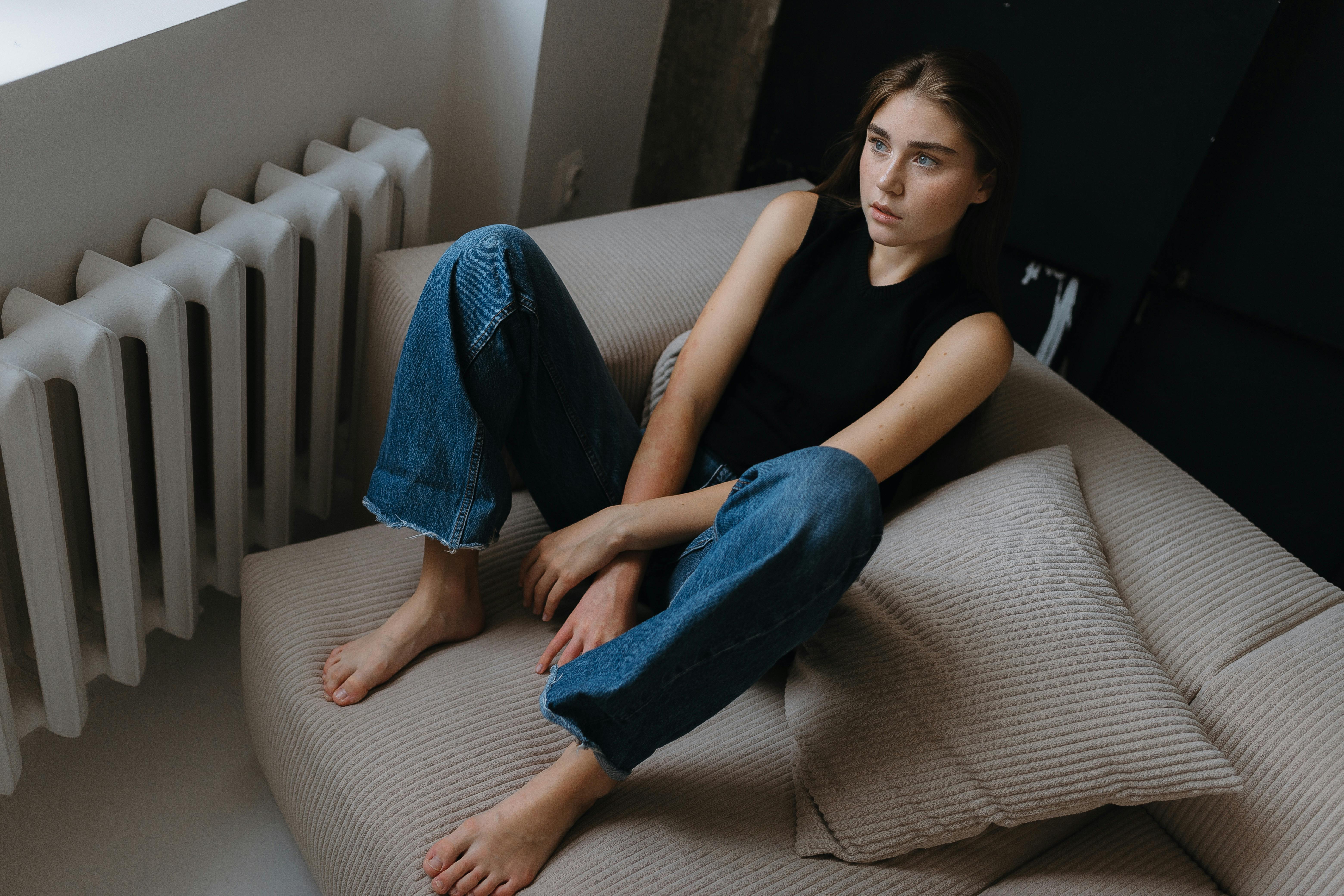 How to Avoid Awkward Silence in Online Dating Conversations image 3